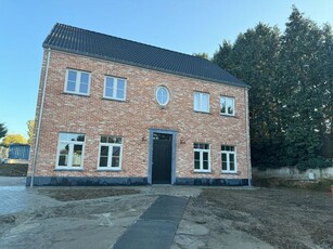 Prachtige en ruime nieuwbouw villa te Huldenberg