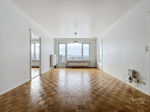 Square Marguerite- 2 bedroom Penthouse apartment and terrace