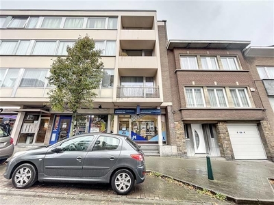 Handels gelijkvloers van 85m², absoluut niet te missen !