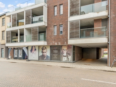 Knap gelijkvloers appartement met 2 slaapkamers en leuke tuin