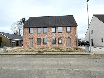 Nieuwbouw woning te huur in Snellegem