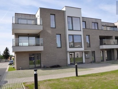 ZEER RUIM NIEUWBOUWAPPARTEMENT VAN 90M² MET TERRAS EN TUI...