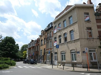 Appartementsgebouw met 4 appartementen