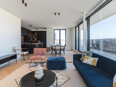 Prachtige penthouse nabij het St Pietersstation te Gent.