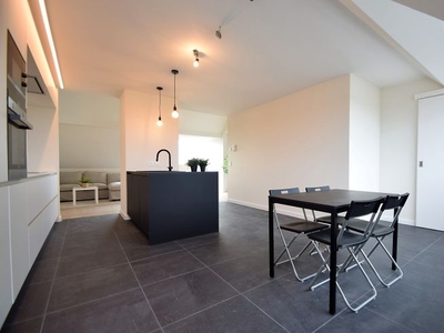 Kwalitatief afgewerkte penthouse, 210 m², 3 slpkrs, terras