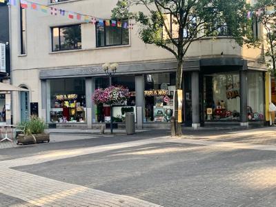 IN OPTIE! Hoekwinkel op topligging Gasthuisstraat