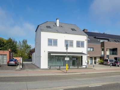 Gerenoveerd Handelspand met prachtig duplex-appartement -...