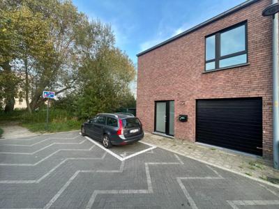 Recente energiezuinige woning in rustige verkaveling