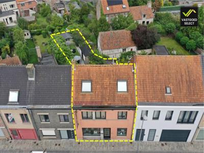 Te Koop ruime woning met 3 Slaapkamers en Zelfstandige Mogel