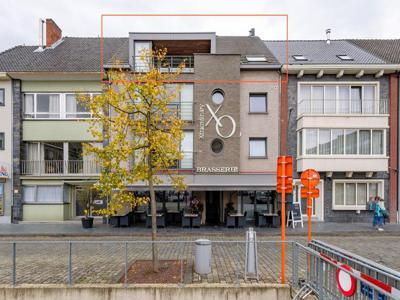 Ruim penthouse met 3 slaapkamers, 2 badkamers en 3 terrassen