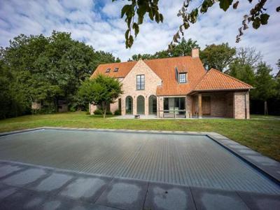 RUSTIEKE VILLA MET ZWEMBAD