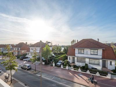 Subliem afgewerkt appartement met zuid-west oriëntatie en u