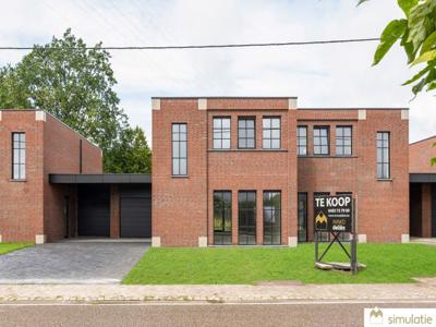 Zeer ruime industriële luxueuze woning met dubbele garage