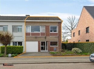 HOB - woning met 3 slaapkamers, tuin en inpandige garage