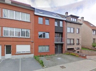 Ruim triplex appartement met staanplaats