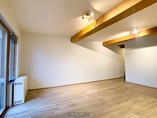 Te huur, instapklaar appartement op de top van het Kluisbos