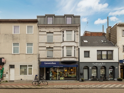 Handelsgelijkvloers in centrum Wilrijk