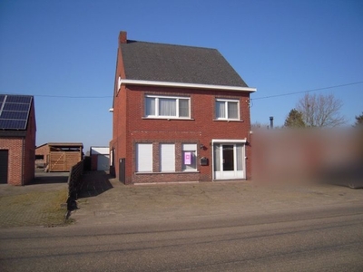 RUIME WONING MET 3 SLAAPKAMERS EN TUINTJE + ACHTERGELEGEN...