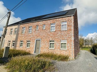 Gelijkvloers nieuwbouw appartement met mooie tuin en terras