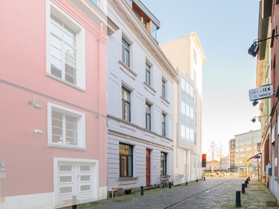 Instapklare herenwoning op topligging centrum Gent