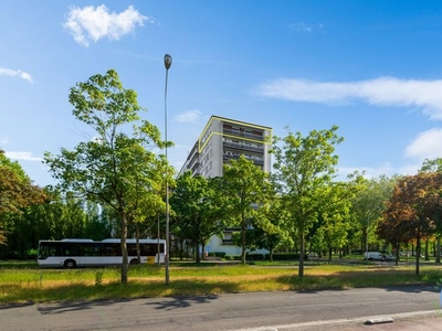 Riante penthouse met prachtige skyline views