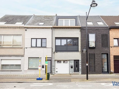 Stadswoning met 2 slaapkamers, tuin en garage