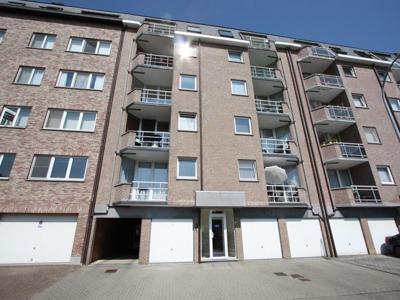 Appartement met 2 kamer en garage