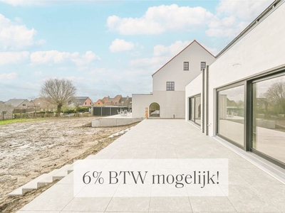 Riante, kwalitatieve nieuwbouwwoning op ruim perceel