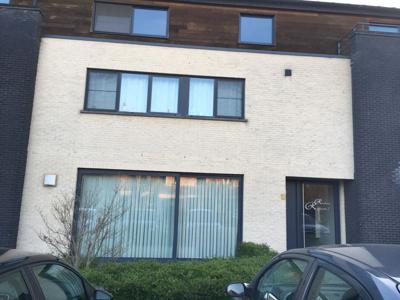 Gelijkvloers 2 slaapkamer appartement Lochristi