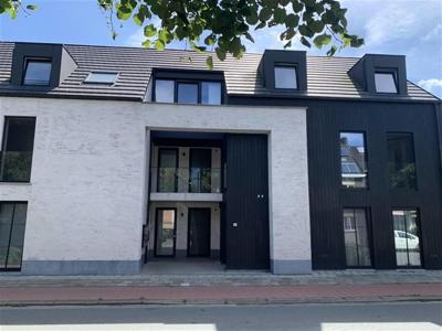 Gezellig dakappartement met ruim terras en dubbele autostaan