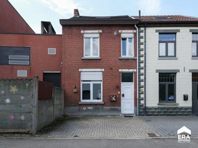 Renovatiewoning met veel potentieel in Hasselt centrum