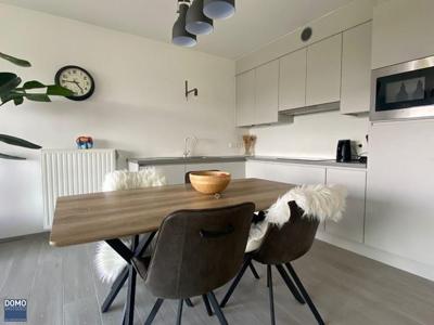 TE HUUR - INSTAPKLAAR TWEE SLAAPKAMER APPARTEMENT MET TERRAS