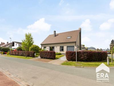 VILLA MET UITSTEKENDE LIGGING TE HAMME