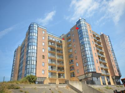 Zonnig één slaapkamer appartement nabij zee en strand.