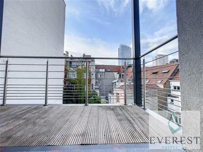 Europese wijk! Luxe appartement met 3 slaapkamers en terras!