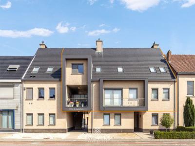 Ruim en ideaal gelegen duplex appartement met garagebox in Leopoldsburg