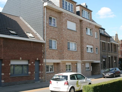 Recent gelijkvloers appartement met tuintje te huur