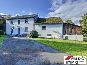 Geräumiges Bauernhaus in idyllischer Lage im Ourtal