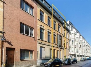 Opbrengsteigendom (woning - 207 m²) bestaande uit 8 units in