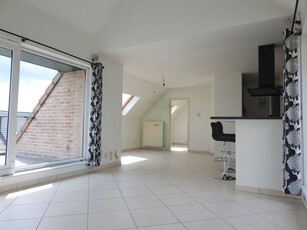 Penthouse met 3 slaapkamer en garagebox te huur in Hofstade