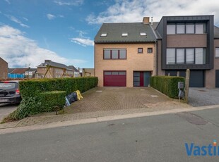 Riant duplex appartement in centrum Heldergem