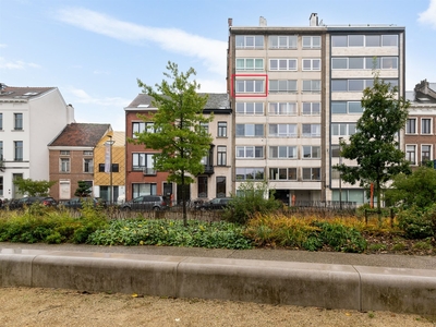 Te renoveren appartement met 2 slaapkamers