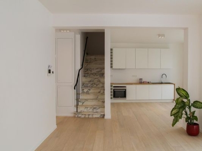 Luxe gelijkvloers duplex appartement met grote buitenruimte Gent Dampoort