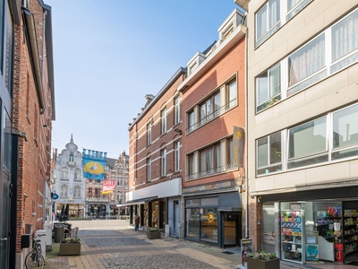 Handelspand met woonst in centrum Mechelen