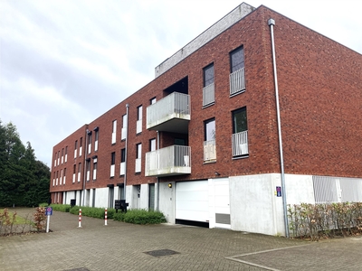 Mooi 2 slaapkamerappartement met autostaanplaats