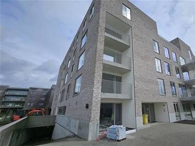 1-slaapkamerappartement met privatieve kelder en staanplaats