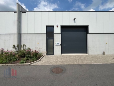 150 m² KMO-unit te huur nabij E17 exit Deinze en de N60