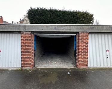 Gesloten garagebox in Sint-Amandsberg te huur