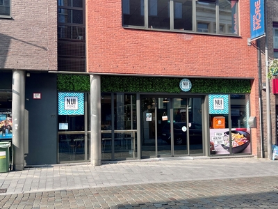 Handelsgelijkvloers te huur in het centrum van Lier