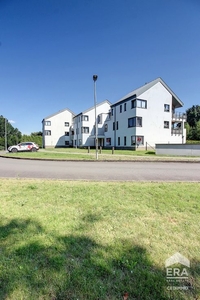 TWEE-SLAAPKAMER APPARTEMENT MET TERRAS EN TUIN